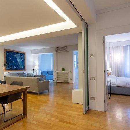 Attic With Terrace And Jacuzzi - Luxury Apartment โรม ภายนอก รูปภาพ