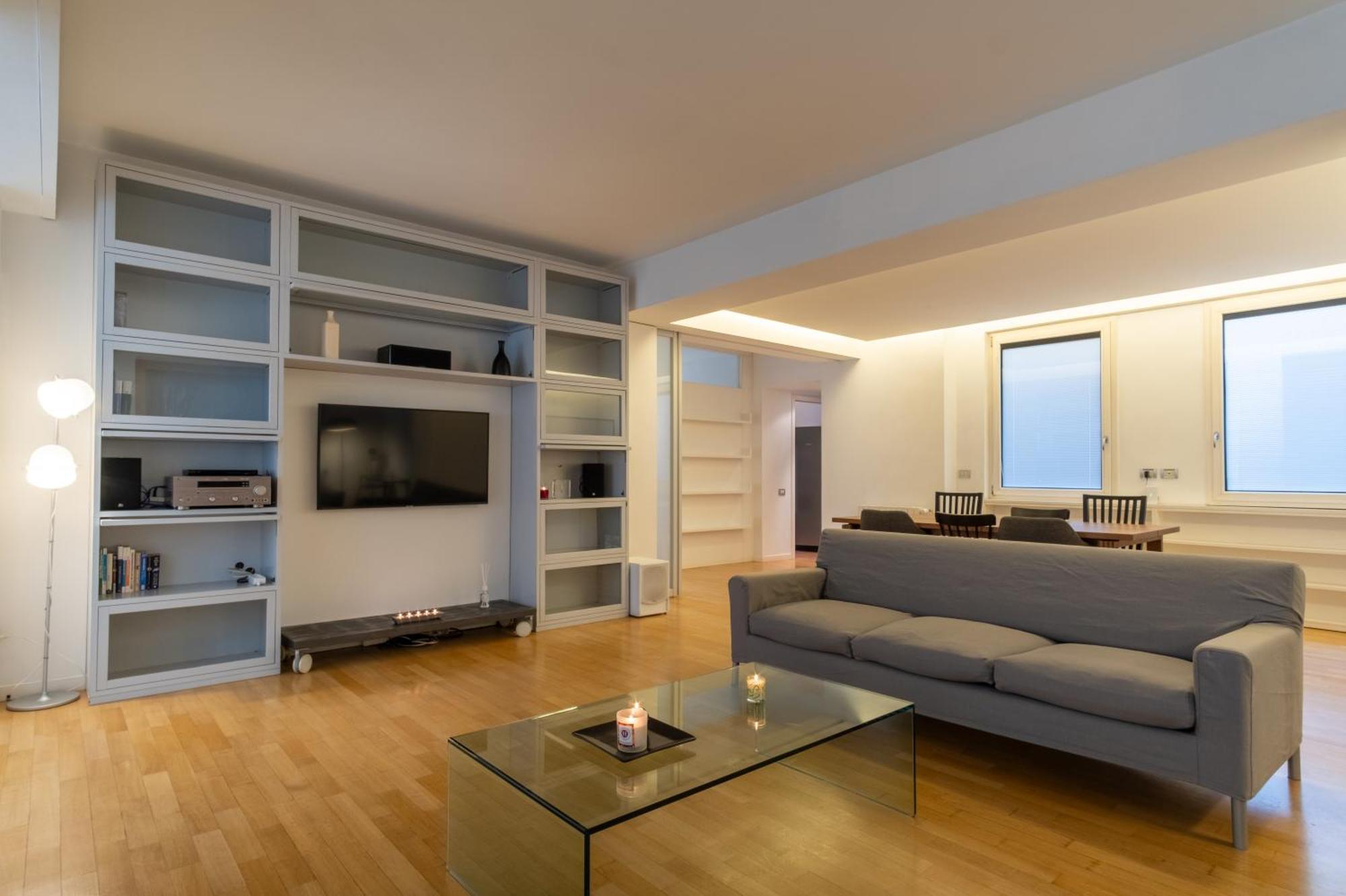 Attic With Terrace And Jacuzzi - Luxury Apartment โรม ภายนอก รูปภาพ