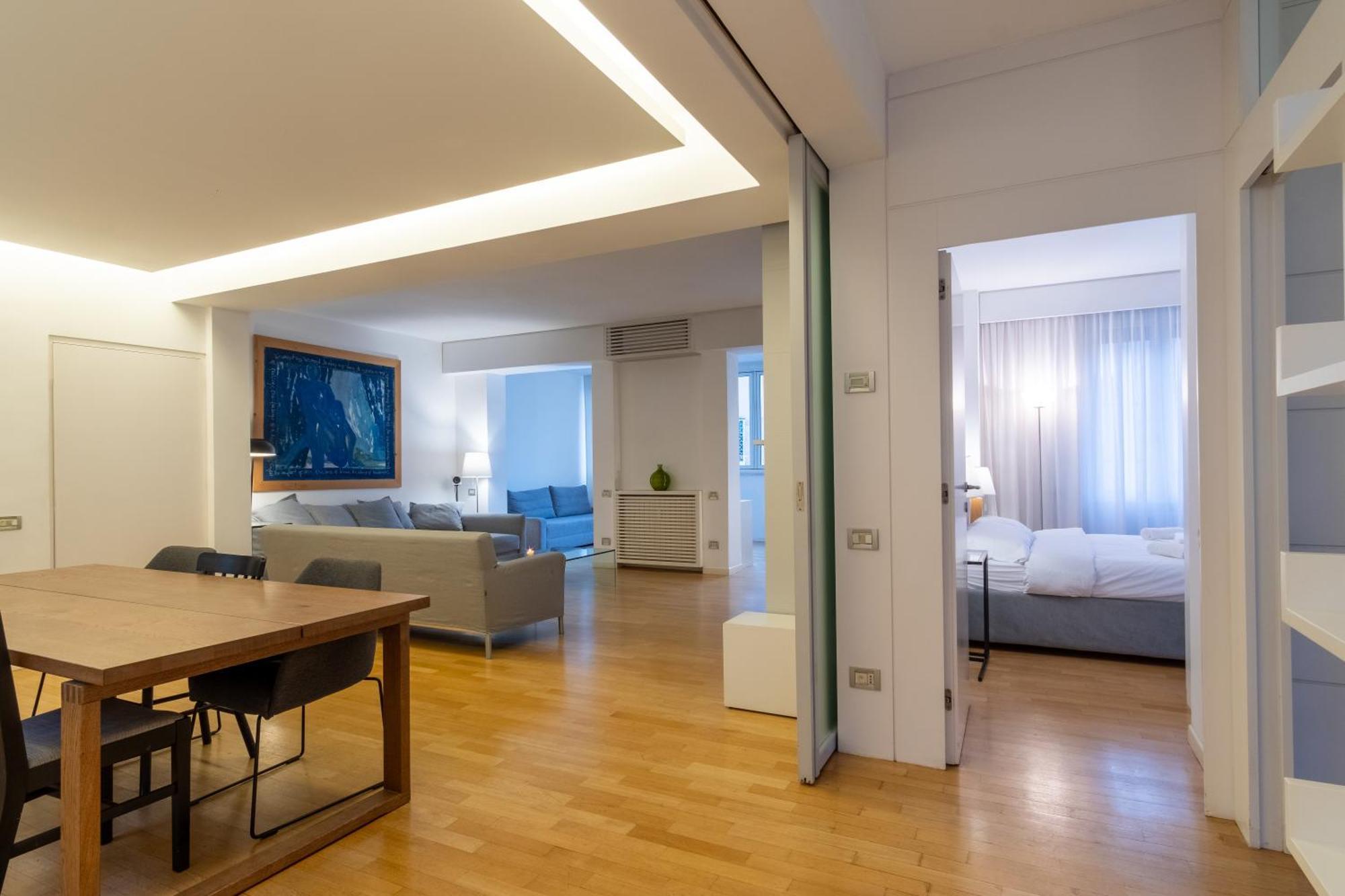Attic With Terrace And Jacuzzi - Luxury Apartment โรม ภายนอก รูปภาพ