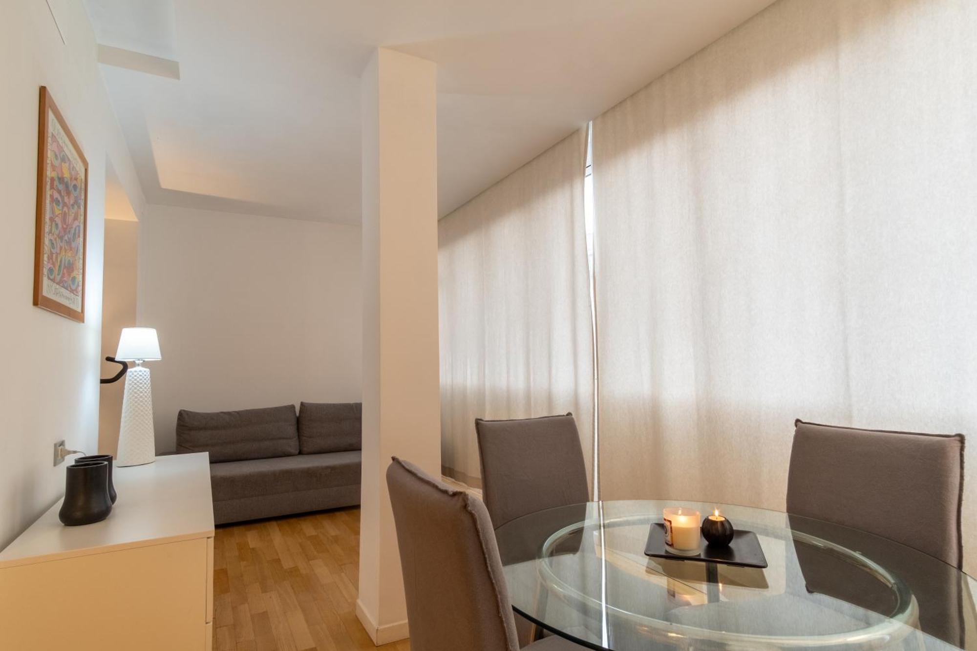 Attic With Terrace And Jacuzzi - Luxury Apartment โรม ภายนอก รูปภาพ