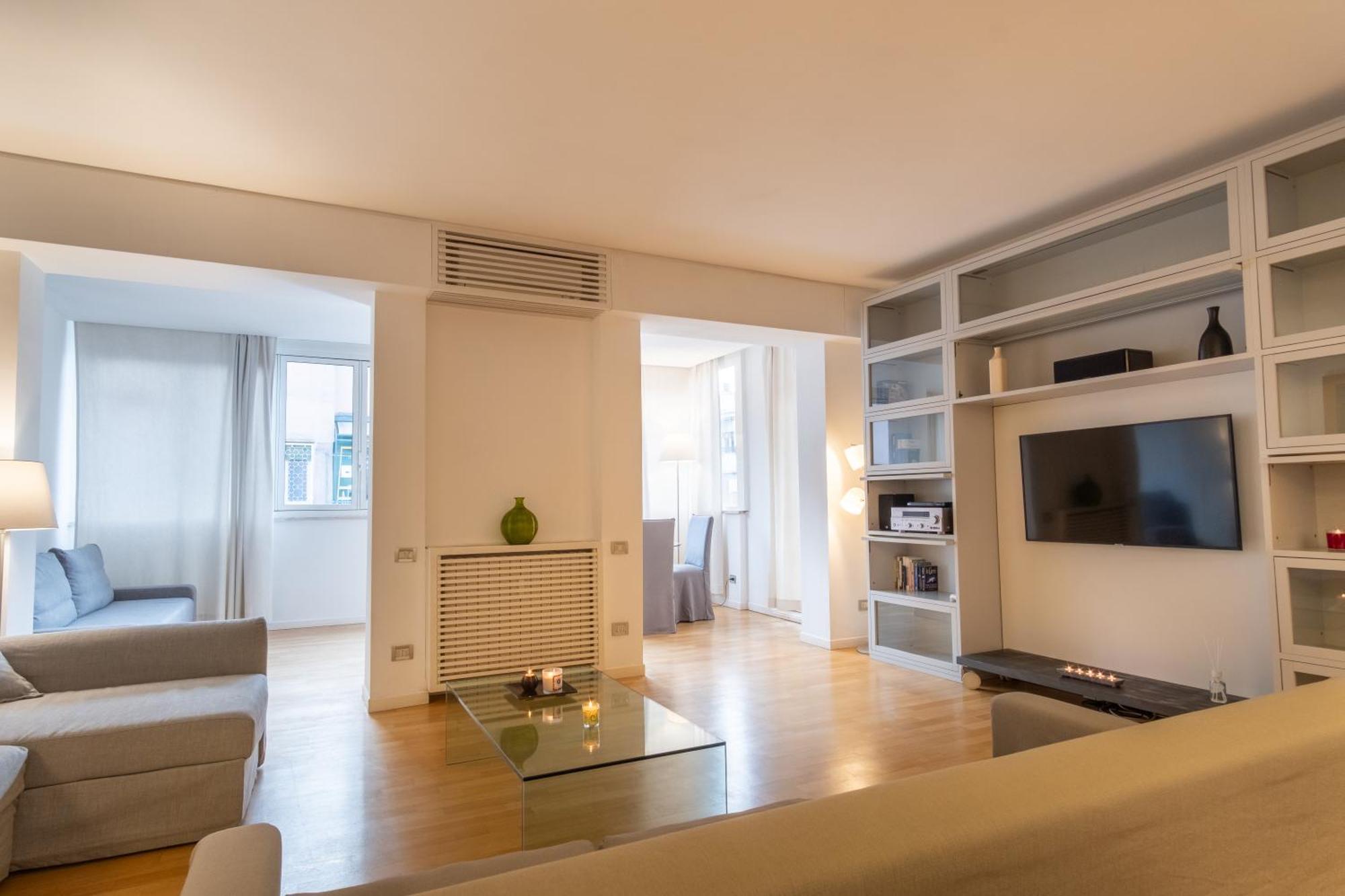 Attic With Terrace And Jacuzzi - Luxury Apartment โรม ภายนอก รูปภาพ