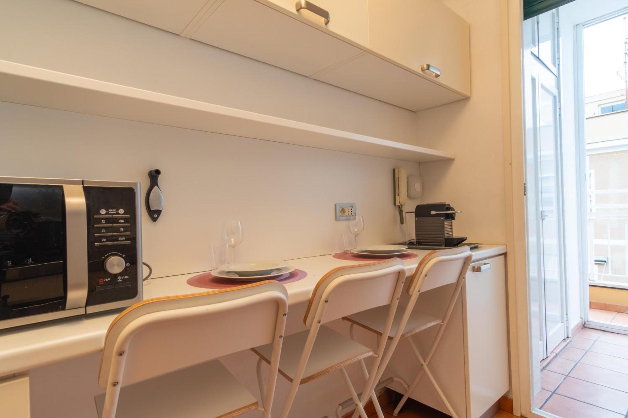Attic With Terrace And Jacuzzi - Luxury Apartment โรม ภายนอก รูปภาพ