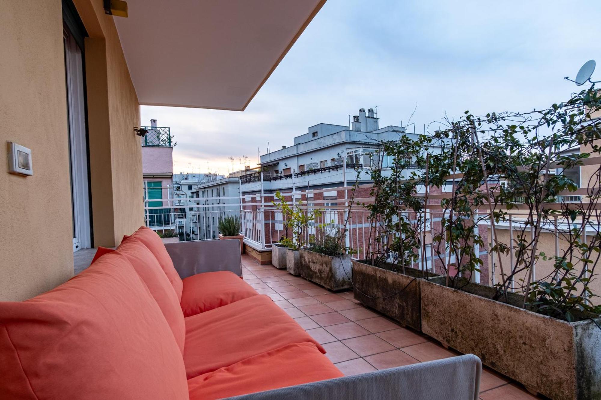Attic With Terrace And Jacuzzi - Luxury Apartment โรม ภายนอก รูปภาพ
